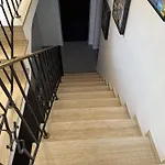 Gemuetliches Kellerzimmer + Bad Проживание в семье *